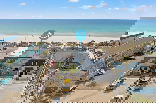 Foto 45 - Surfs Up! Pet-friendly, 2BR 2BA Beachfront Townhouse, Sleeps 8!