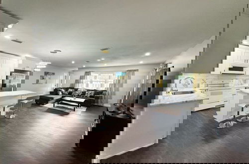 Foto 5 - Home Close to Saint Pete Pier new Spacious