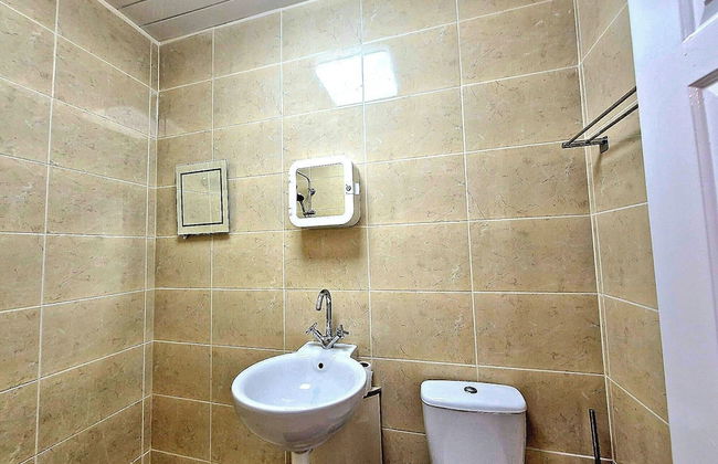 Seaside Bliss Apartment for Style and Comfort - Foto 18