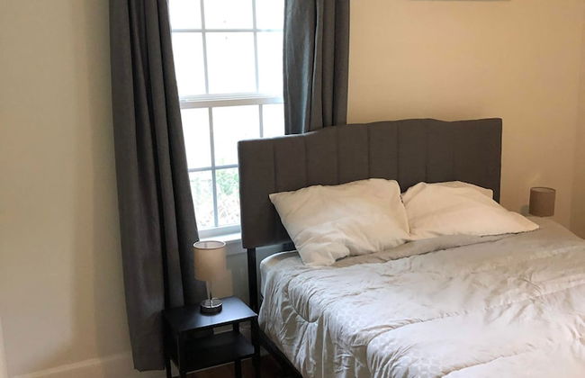 Renovated Cottage Minutes From Downtown - Foto 14