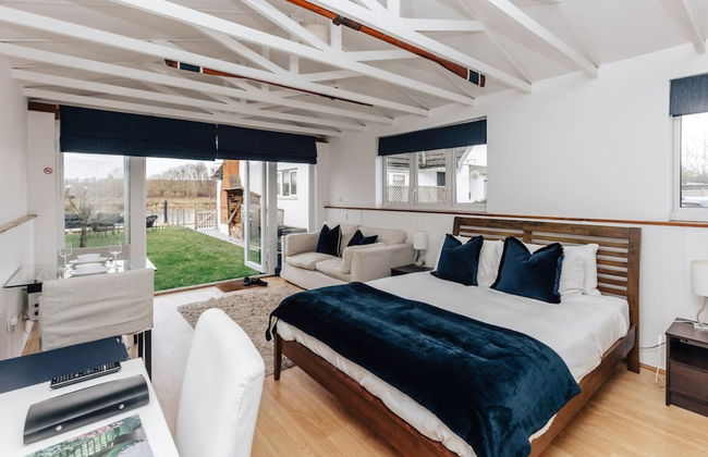 Riverside Cottage - From 1088 Per Night - Foto 41