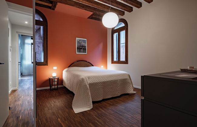 Ca' Vida Apartments - Photo 2