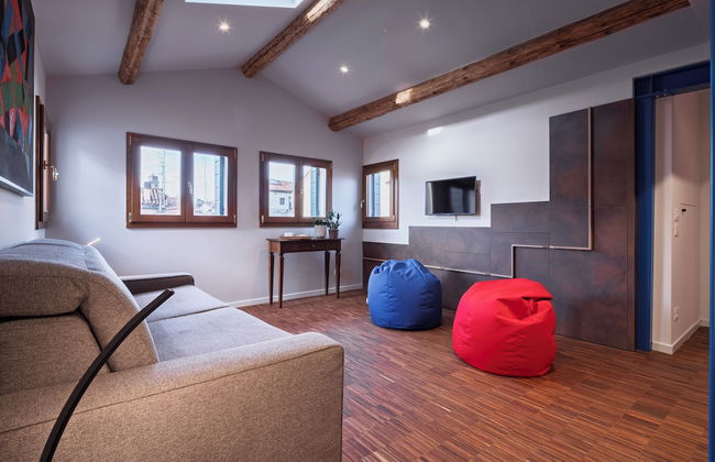 Ca' Vida Apartments - Photo 33