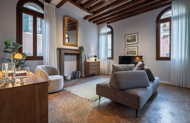 Ca' Vida Apartments - Photo 1