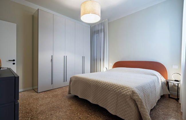 Ca' Vida Apartments - Photo 13