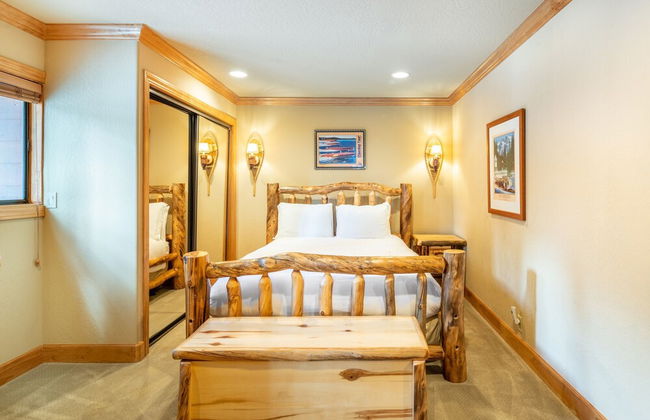 Frosted Shore by Avantstay Luxury Lake Views - Photo 31