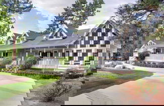 Foto 1 - Lakefront Estate with Views and Hot tub
