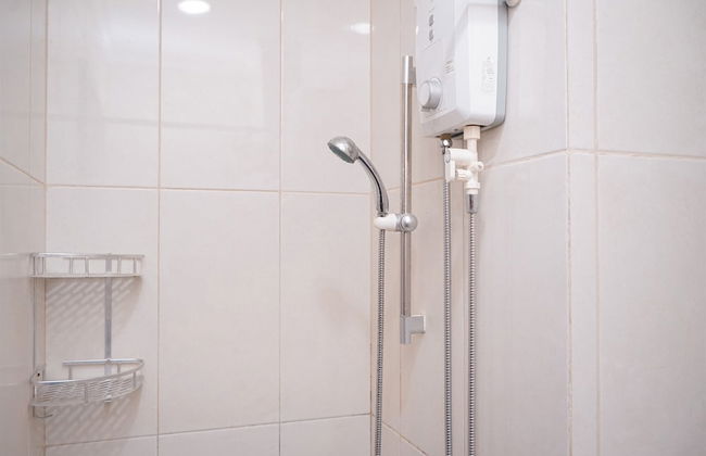 Comfy And Minimalist 2Br At Asatti Apartment - Foto 14