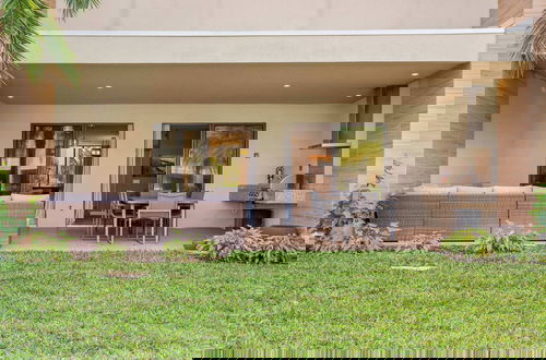 Foto 42 - Minutes to Disney Chic Dream Villa With Stunning Patio and Resort Perks