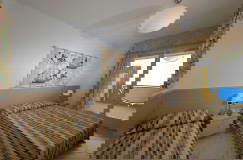 Foto 3 - Spacious Seaview Apartment With a big Terrace