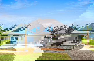 Foto 1 - Sunset Shores Modern Oasis by the Sea