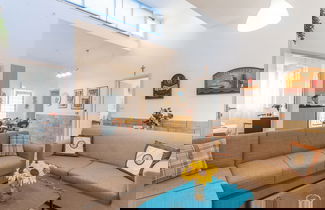 Foto 16 - Alcamo Pool House Red