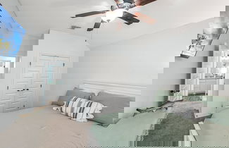 Photo 2 - Sunrise Paradise - Pet Friendly! Community Pool!