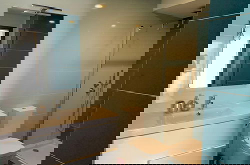Foto 47 - Modern Flat Near Lisbon With Garage