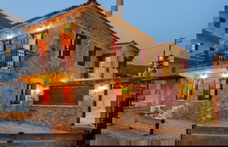 Foto 1 - Waveside Sanctuary - Luxurious Seastone Villa