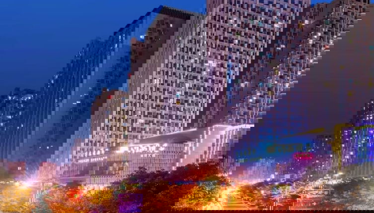 Photo 1 - Z Holiday Hotel