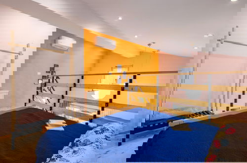 Foto 2 - Modern Apartment Near the Beach