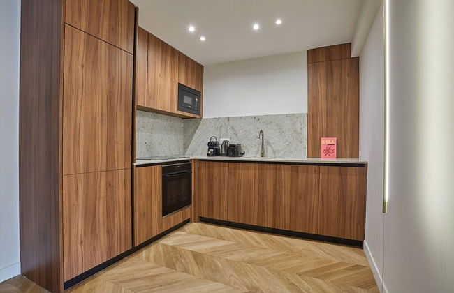 Apartment in the Center of Paris - Photo 5