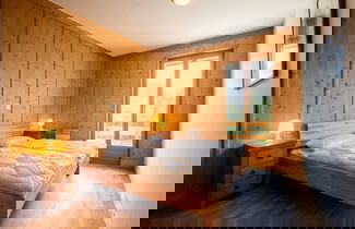 Foto 3 - Spacious Chalet With Patio Facing Mountains