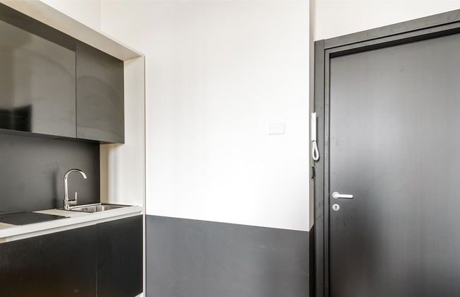 Chic Studio in Historical Bovisa, Milan - Photo 11