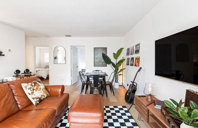Musicians Lounge - 2 BR With Parking Asssigned - Foto 2