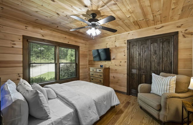 Bankhead Lodge by Avantstay Waterfront Log Cabin - Photo 28