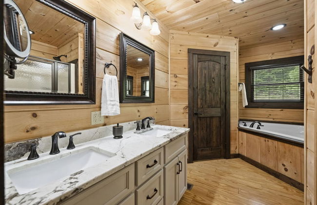Bankhead Lodge by Avantstay Waterfront Log Cabin - Photo 24