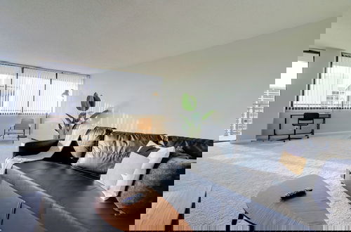 Photo 22 - Modern Spacious Apt Crystal City