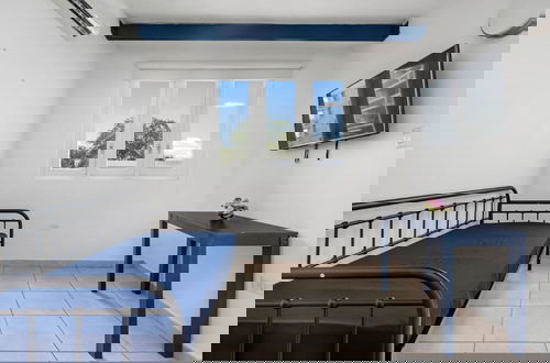 Foto 1 - Otium Vacation Rental With Pool Steps From The Beach Parking Pet Friendly