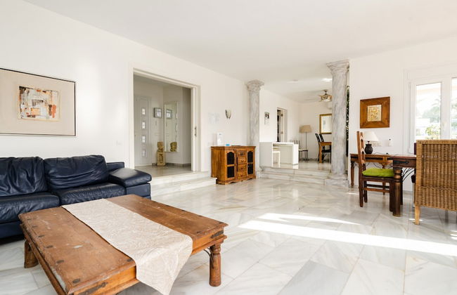 Villa in Marbella With Private Pool and Beach - Foto 15