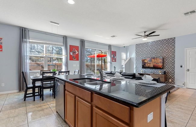 Gated Community, Amazing 4/3 Vacation Home With Private Pool Near Disney!!! - Foto 8