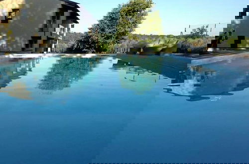 Foto 15 - Cosy Apartment in Iseo With Pool