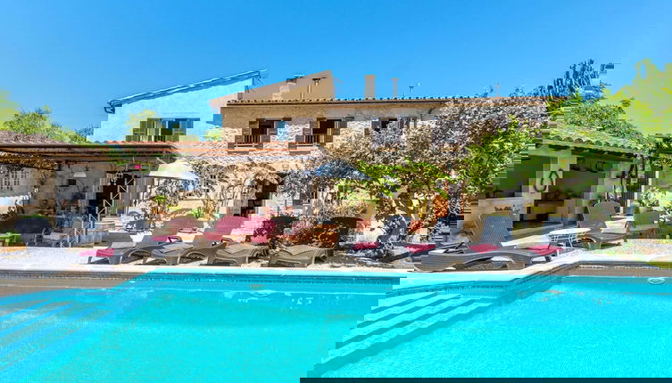 Foto 1 - Traditional Charm With Private Pool