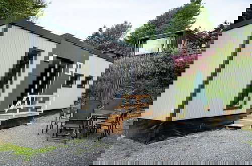 Foto 1 - Cozy Chalet With Scenic