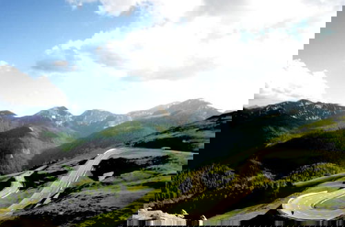 Photo 26 - Comfortable Apartment With Mountain View