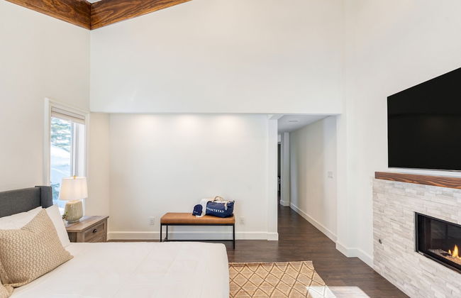 Explorer by Avantstay Close to Slopes Game Room Guest Suite - Photo 26