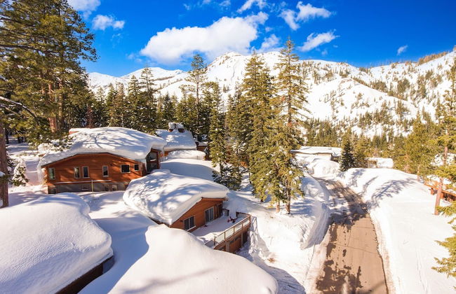Explorer by Avantstay Close to Slopes Game Room Guest Suite - Photo 44