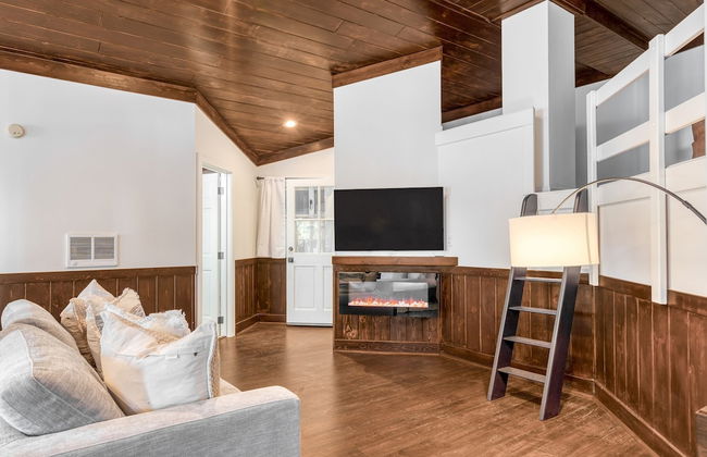 Explorer by Avantstay Close to Slopes Game Room Guest Suite - Photo 40
