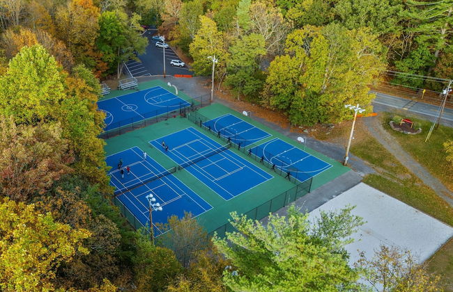 Somerset Lodge by Avantstay Hot Tub Lake Access Community Amenities - Foto 51