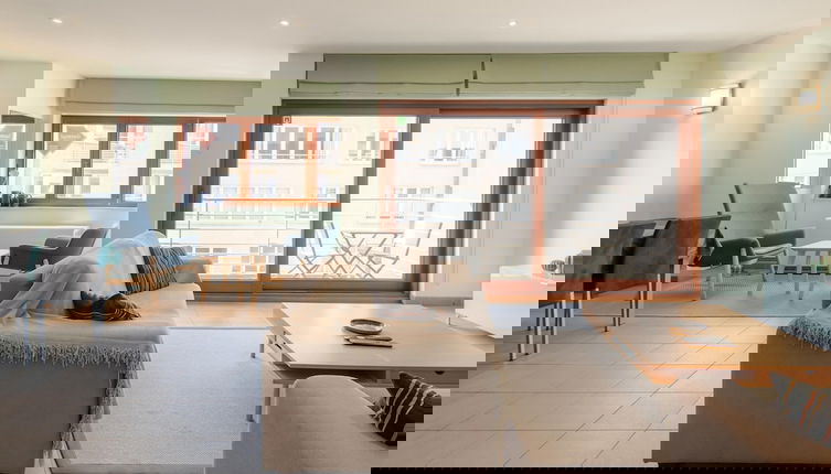Foto 1 - Apartment With Terrace and Side sea View