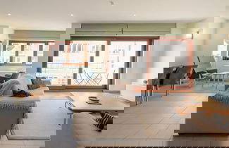 Foto 1 - Apartment With Terrace and Side sea View