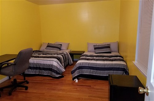 Foto 2 - Private Rooms near EWR & NYC