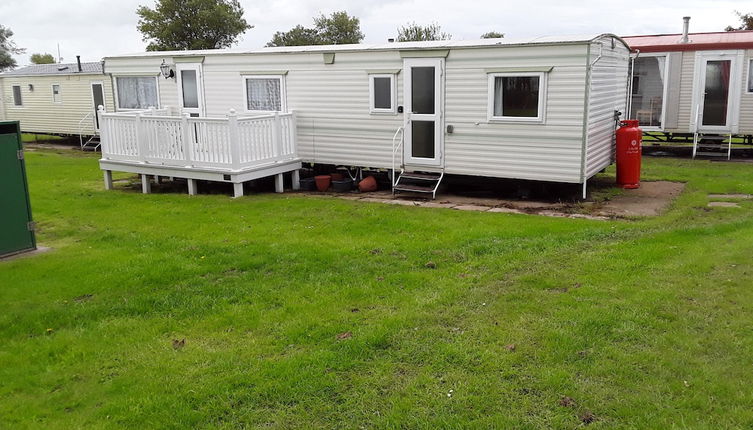 Photo 1 - 3 bed Caravan Approx 10 Mins From Beach Bill 1