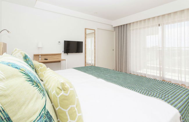 Alfagar Aparthotel - Photo 3