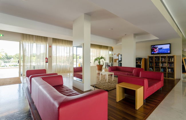 Alfagar Aparthotel - Photo 2