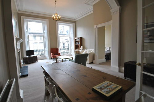 Photo 24 - Grand New Town 2 Bedroom in Central Edinburgh