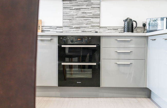 2br-sleeps5-privategarden-freeparking-pets - Foto 8