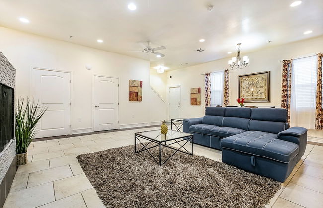 Carondelet Street Modern Suites - Photo 27