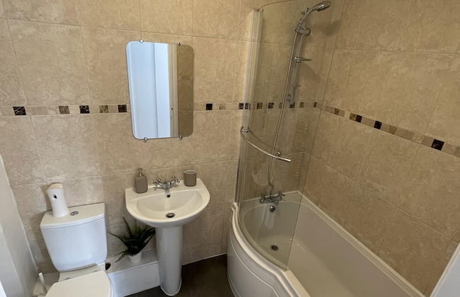 Modern 2 bed Apartment With sea Views - Foto 18