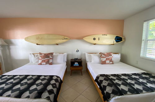 Photo 11 - Seaspray Surf Lodge